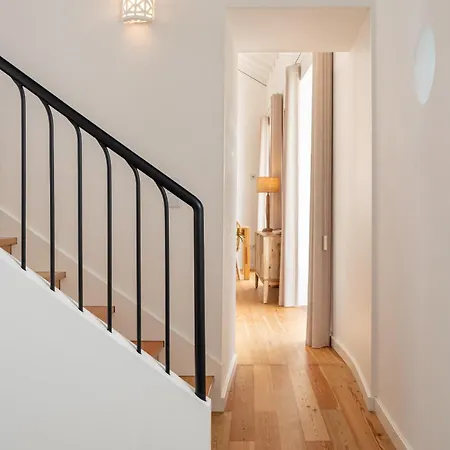 Sea'ya Thoughtful - Juso Villa