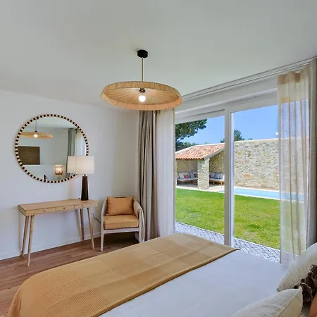 Sea'ya Thoughtful - Juso Villa